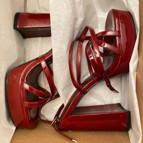 Womens UNWORN high heel shoes - Picture 1 of 3